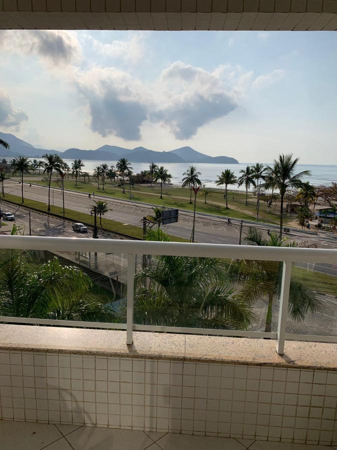 Apartamento Em Caraguatatuba Em Frente A Praia Exterior foto