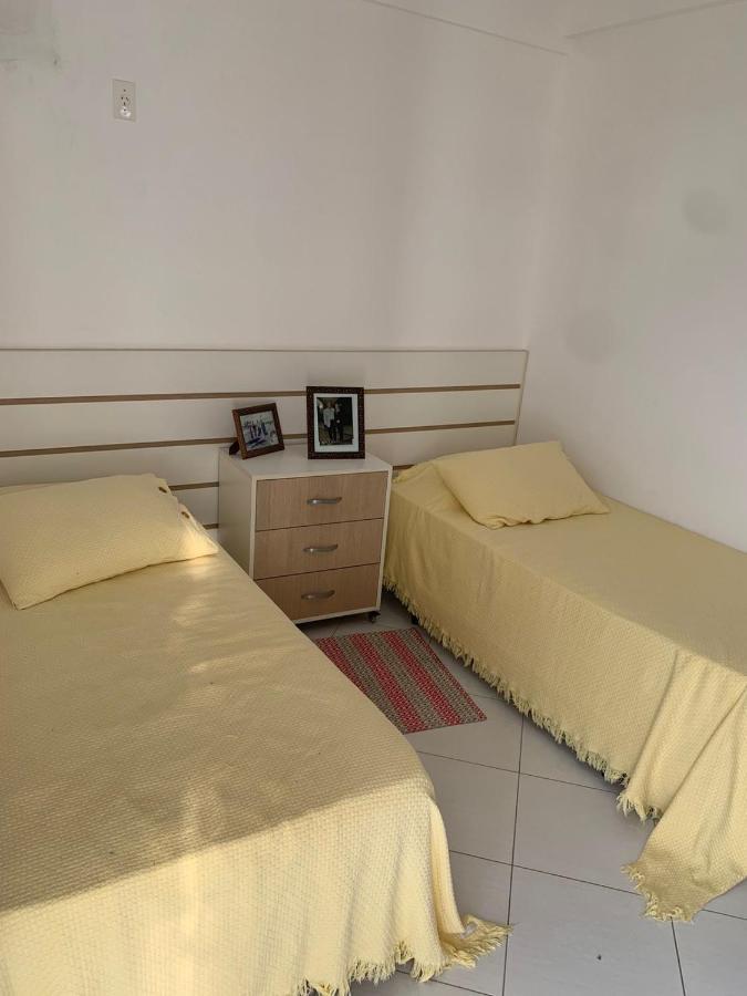 Apartamento Em Caraguatatuba Em Frente A Praia Exterior foto