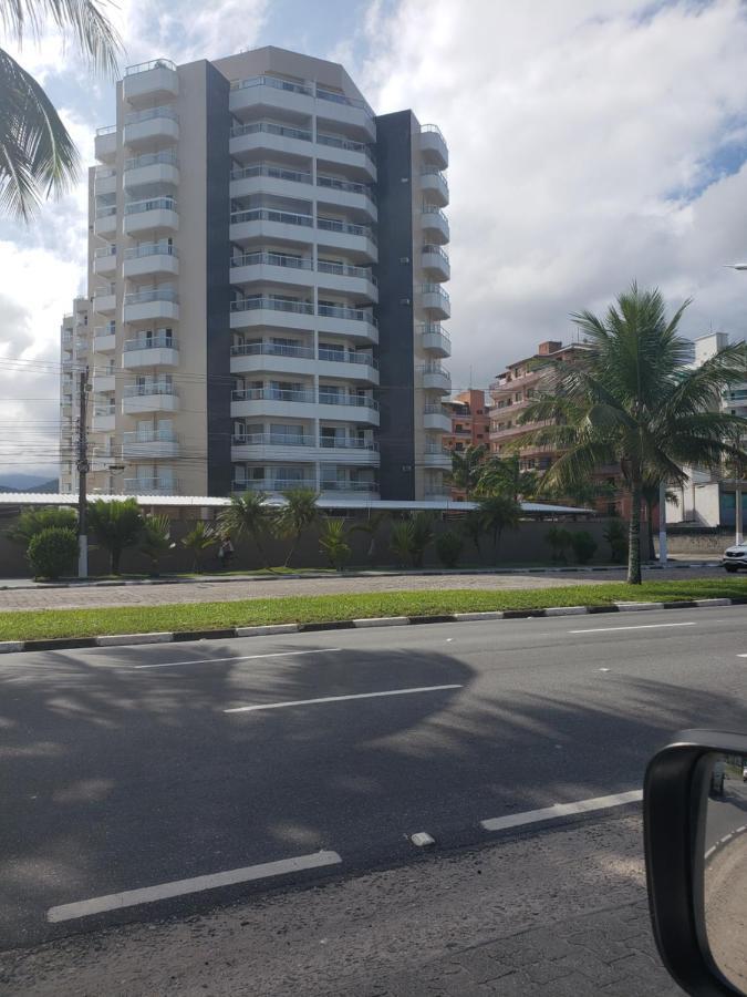 Apartamento Em Caraguatatuba Em Frente A Praia Exterior foto